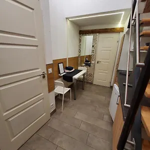 κάντε κράτηση εδώ